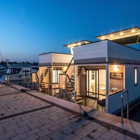 Modern Houseboat With Whirlpool In Novigrad Novigrad Istria