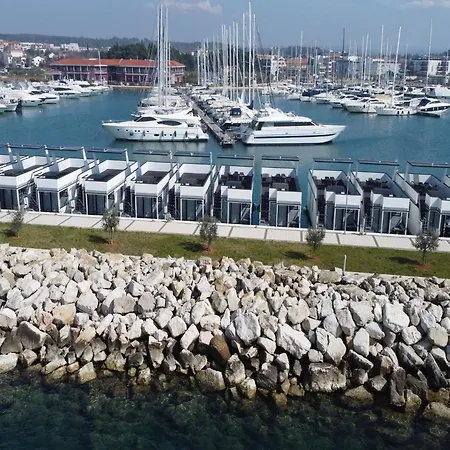 Modern Houseboat With Whirlpool In Novigrad Botel