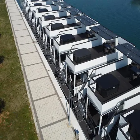 Modern Houseboat With Whirlpool In Novigrad Novigrad Istria